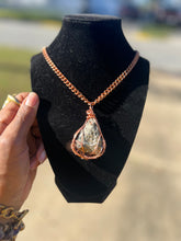 Load image into Gallery viewer, Copper Diamond Cut Necklace (6.8mm)
